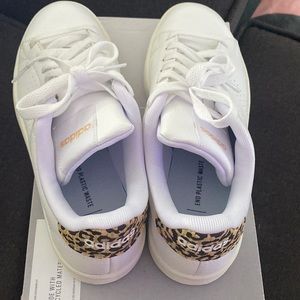Adidas white and leopard Women’s size 7 with original box